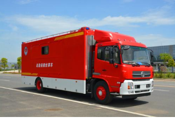 使用違章電器致宿舍著火，消防車(chē)速來(lái)救援